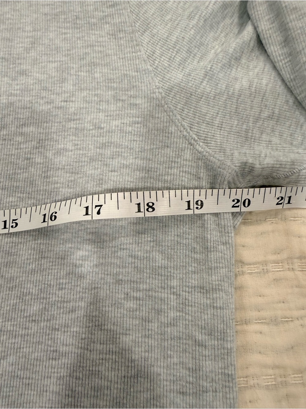 lululemon athletica Hold Tight Light Gray Long-Sleeve Crew Top - Picture 5 of 15